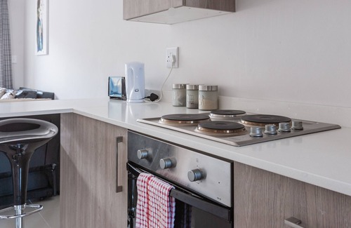 Greater Johannesburg Metropolitan Area Apartment | #AlimamaSpaces: Manson Apartment