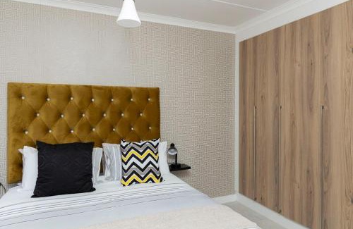 Cape Town Apartment | #AlimamaSpaces Manson's Fynbos Villa