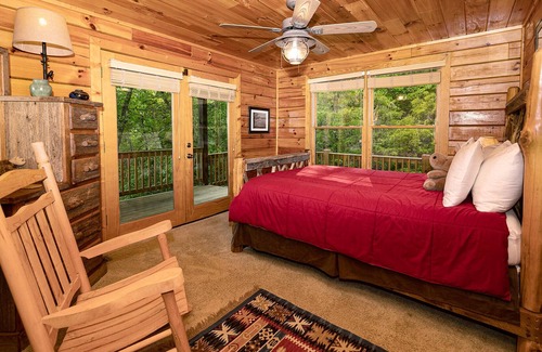 Bryson City Cabin | All Aboard log cabin