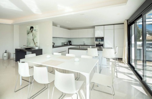 Marbella Villa | All About Villa Breeze