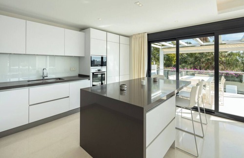 Marbella Villa | All About Villa Breeze