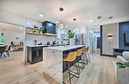Tampa House | All-Encompassing Retreat w/Pool & Game Room!