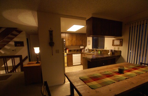 Wrightwood Cabin | All Pine Inn - Large 4bd/2ba - just steps to the village