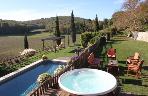 Simignano Villa | ALL PROPERTY 7BR- Charming Tuscan Villa with pool, hot tub, A/C,Siena 15 km