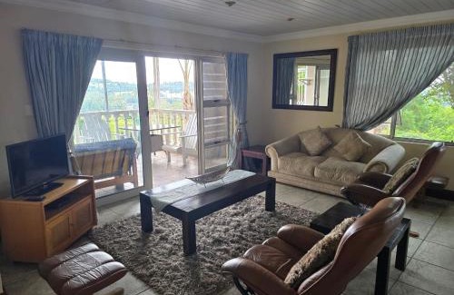 Moreleta Park Bed & Breakfast | All Seasons Boutique Hotel - Own Water - Own Electricity