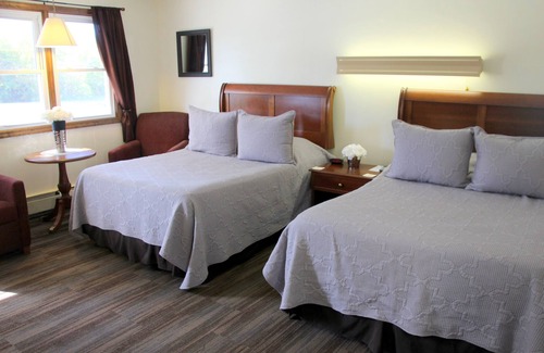 Town of Scriba Hotel | All Seasons Inn Corp