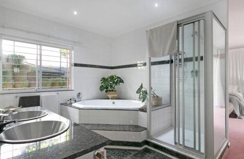 Big Bay Villa | All Surfers Dream Villa - ocean is so close!