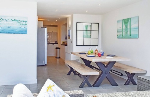 Salcombe Apartment | All that Salcombe has to offer from your perfect family base.