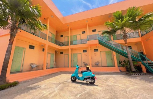 Makham Tia Hotel | Alley51 Hotel