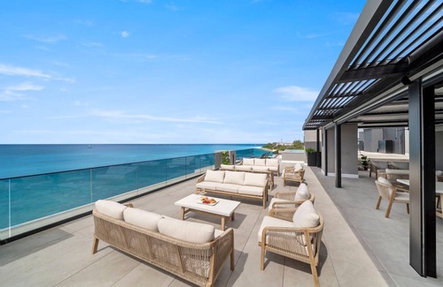 Brighton Villa | Allure 403 Summary: E