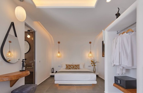 Oia House | Allure Breeze Suites