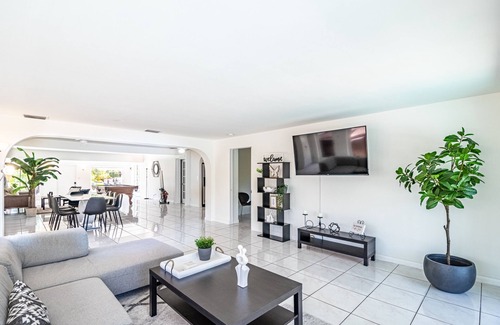 Coral Shores Villa | Allure by the Sea | 4 bdr waterfront home w/pool