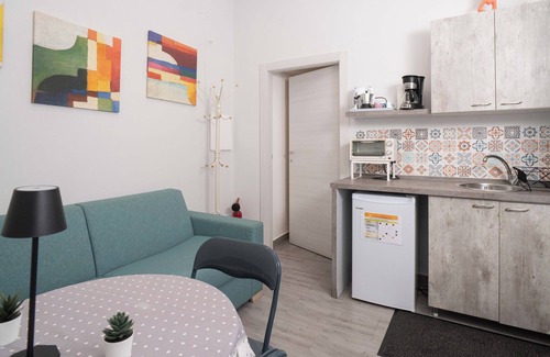 Pozzuoli Bed & Breakfast | ALMA elegante e luminoso appartamento sul lungomare Pozzuoli e vicino al centro