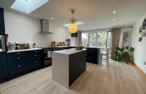 North Sunderland House | Alma House - Coastal Haven Seahouses Retreat