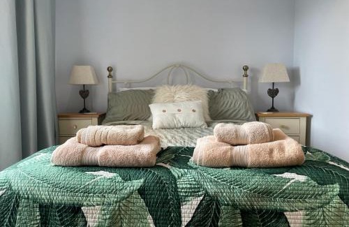 North Sunderland House | Alma House - Coastal Haven Seahouses Retreat