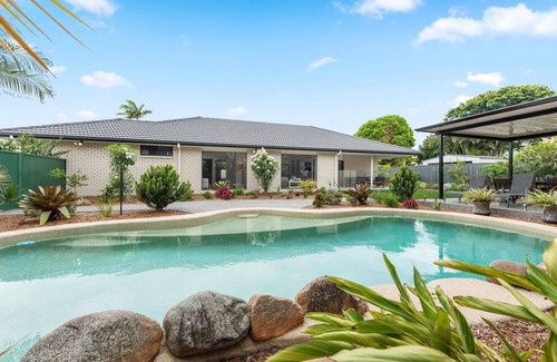 Margate Apartment | "Alma House" - Margate Q 4020