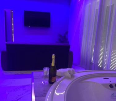 Nettuno Bed & Breakfast | Alma Suite Bed and Breakfast