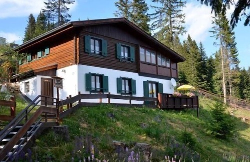 Untergreutschach House | Almhaus am Hohenwart on the Klippitztörl