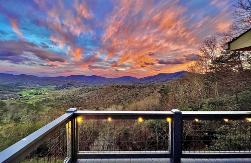 Hiawassee House | Almost Heaven - Mountain views beyond compare!