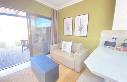 Newcastle Apartment | Aloe Hideaway