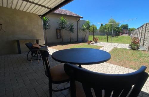 Newcastle Apartment | Aloe Hideaway