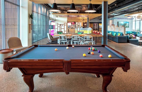 Cheektowaga Hotel | Aloft Buffalo Airport