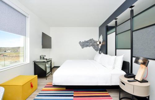 North Kansas City Hotel | Aloft North Kansas City