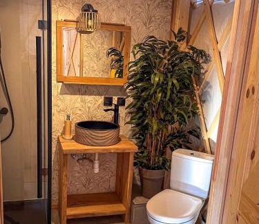 Andrychow House | Aloha Glamp - okrągłe domki przy rzece - balia i sauna - Energylandia