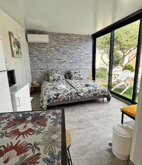 Fleury Apartment | Aloha Studio &SPA en bordure de garrigue