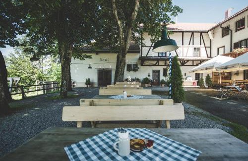Traunstein Hotel | Alpengasthof Hochberg - Familie Gruber