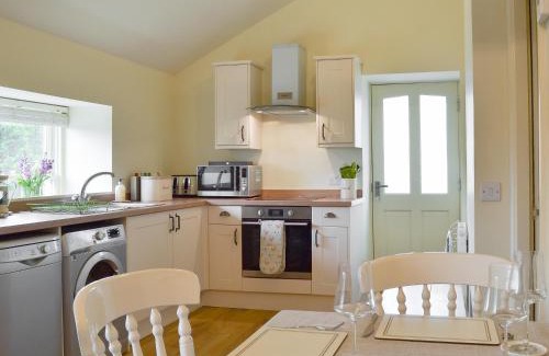 Dobcross House | Alphin Apartment