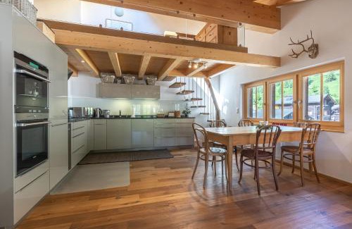 Taesch Apartment | Alphubel Apartment Täsch by HomeFlow