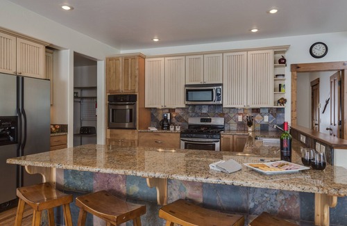 Alpine Northwest House | Alpine Airspace