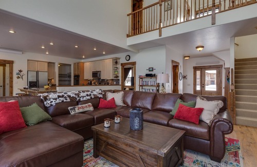 Alpine Northwest House | Alpine Airspace