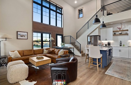 Red Lodge House | Alpine Basecamp 69 Alpine Basin Loop