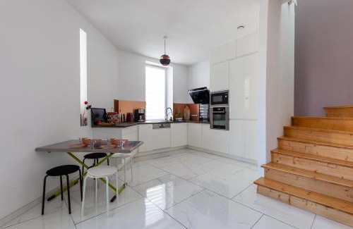 Le Rouet Bed & Breakfast | Alpinias Bed and Breakfast