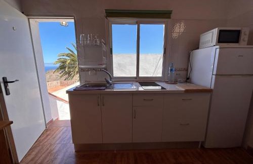 Alojera Apartment | Alquilaencanarias Plaza de Alojera 2