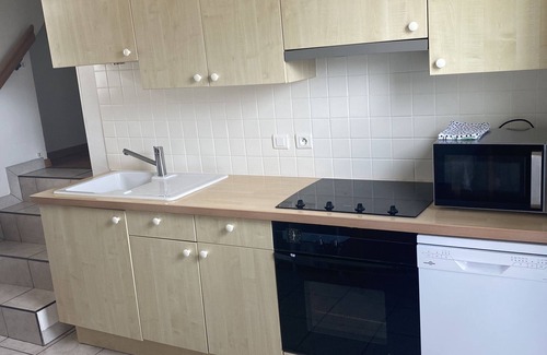 Oberhergheim Apartment | ALSACE gite prox COLMAR/Eguisheim Christmas markets parking small garage