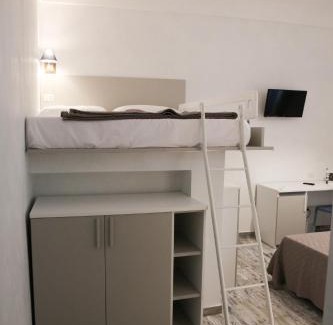 Margherita di Savoia Bed & Breakfast | Alta Marea