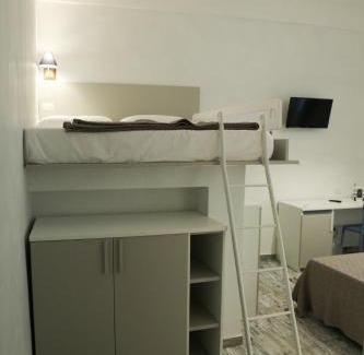 Margherita di Savoia Bed & Breakfast | Alta Marea