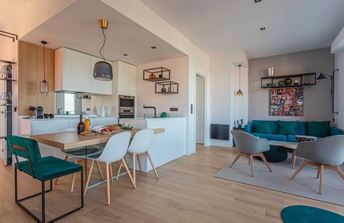 Biarritz City Centre Apartment | ALTAYA Apt with balcony and sea view in Biarritz