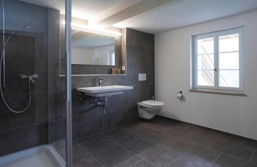 Heiligkreuz House | Altes Pächterhaus First