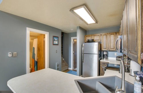 Eden Condo | 'Altitude Adjustment' 6 Miles to Powder Mountain!