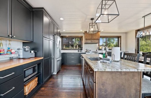 Lead House | Altitude Adjustment, Family Friendly, Beautiful Views