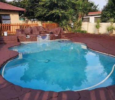 Greater Johannesburg Metropolitan Area House | Alu Guesthouse