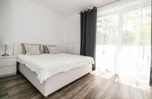 Radvan Apartment | ALURE RESIDENCES 1 & 24h self check-in, free parking in front of the apartment building, new building, terrace, cafe with breakfast in the apartment building, next to the aqua park