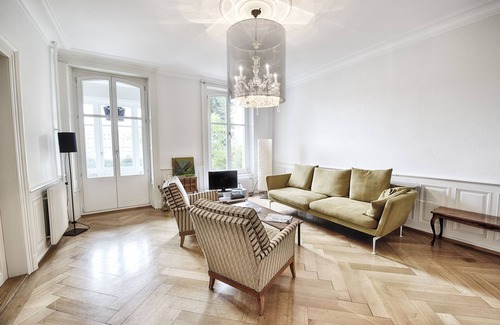 Langgasse-Felsenau House | Am Pavillon Bed & Kitchen