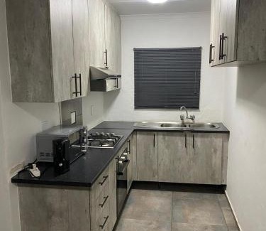 Kempton Park Apartment | AM'S place