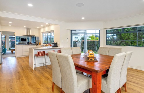 Pauanui House | Amalfi - Pauanui Holiday Home