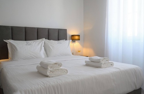 Corfu Town Hotel | Amalphi Corfu City Living by Konnect - Deluxe Suite Amalia